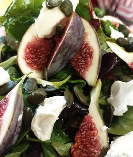 Zusammenspiel ausgewählter Whisky Sorten, begleitet von einem Live-Cooking-Menü.